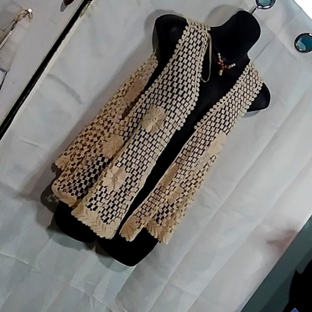 FOREVER 21 VEST